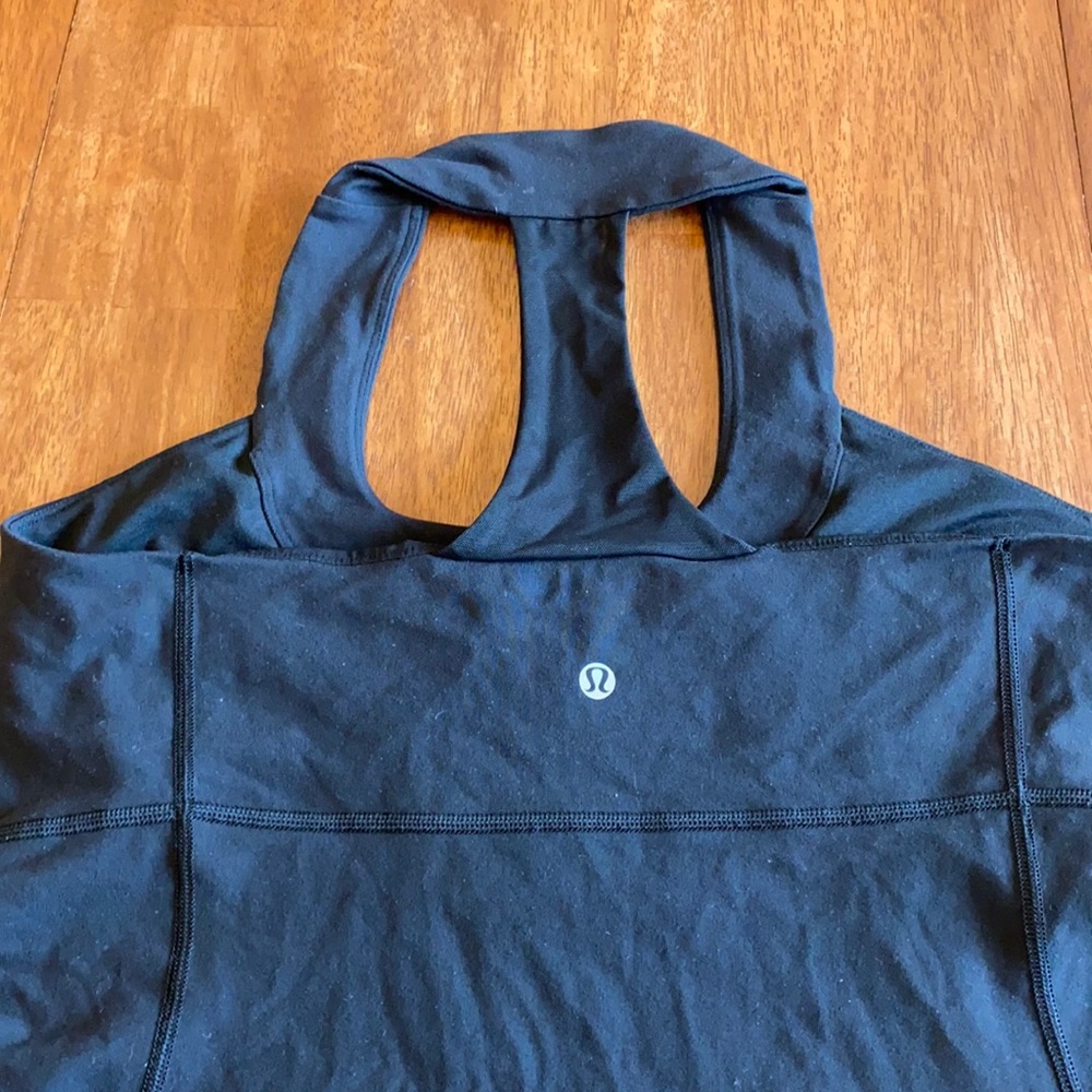 Lululemon L Black Racerback Tank with build in Bra